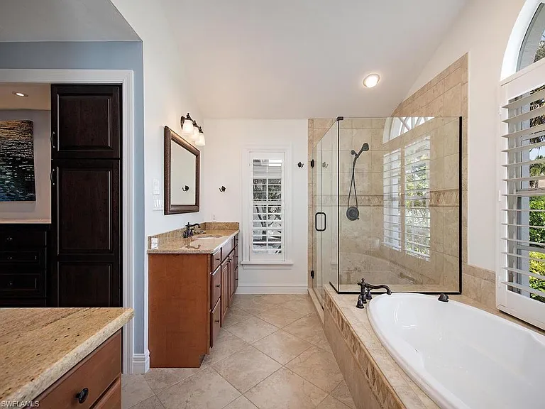 712 Shadow Lake Ln — Photo 10