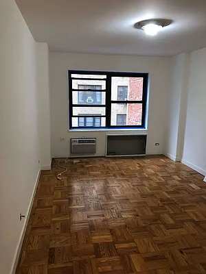 Rented by Real Estate Investors Group LLC | media 34