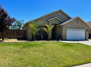 1520 Lacreta Ave, Madera, CA 93638