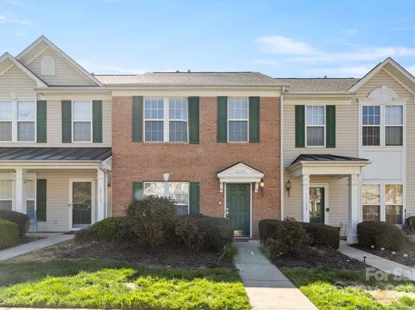 12207 Jessica Pl, Charlotte, NC 28269