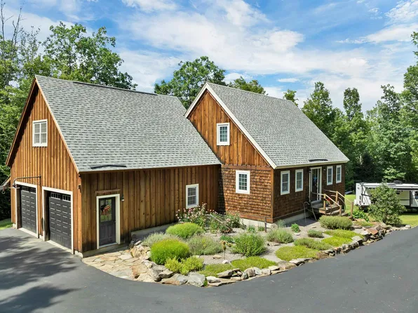 16 Valley View Road, Hebron, NH 03241