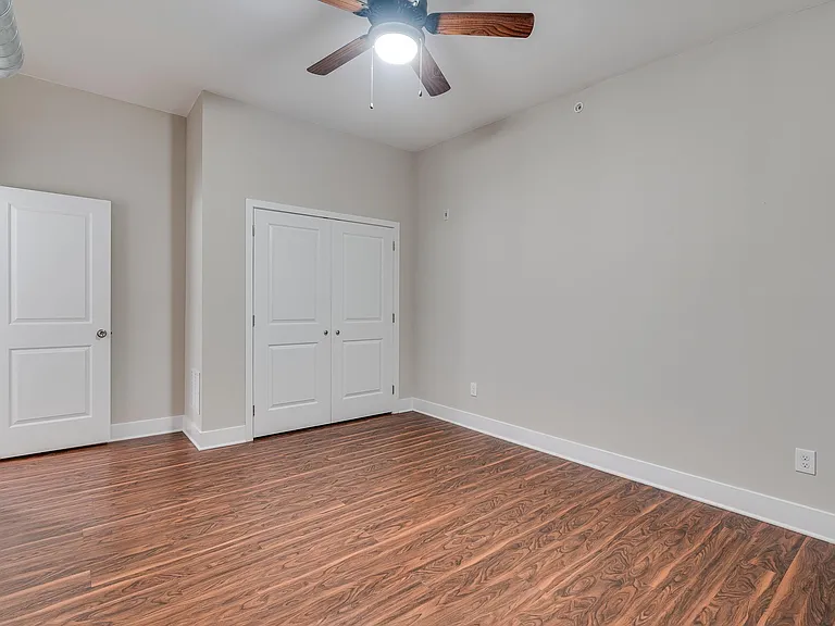 2001 Spring Garden St #303 — Photo 23