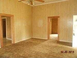 3rd image of 1011 S Avenue G