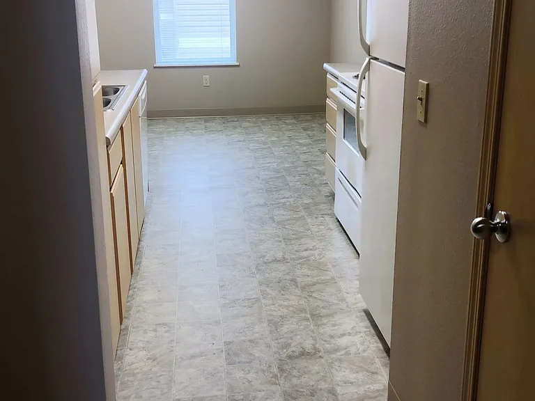 Parkside Apartments — Photo 11