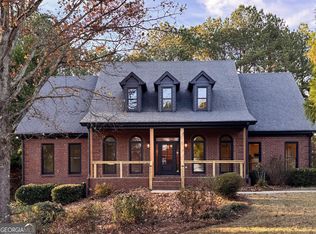 1210 Lancelot Ct, Loganville, GA 30052