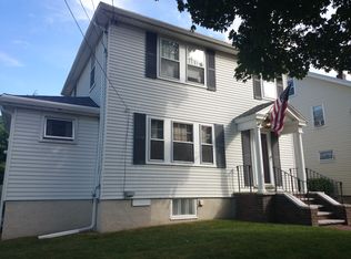 35 Brier Rd, West Roxbury, MA 02132