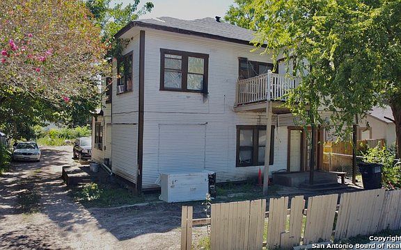 3rd image of 1034 Hammond Ave