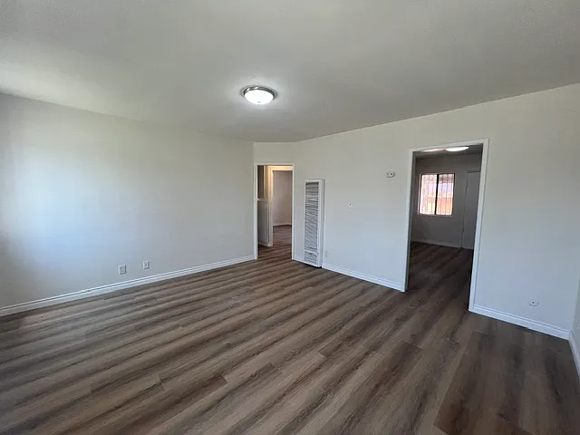 2500 Earle Ave #1/2 — Photo 3