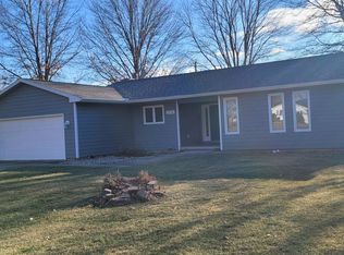 2016 Golfview Cir, Centerville, IA 52544