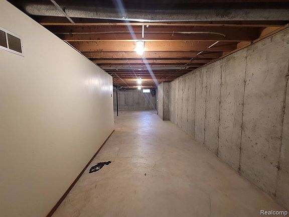 2nd image of 8427 Carols Dr