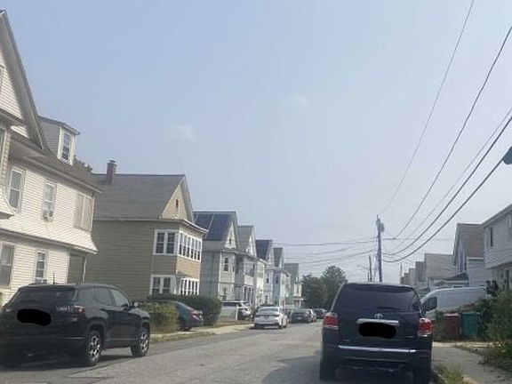 Exterior Neighborhood (street photo)