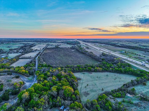 4th image of N Interstate Highway 35