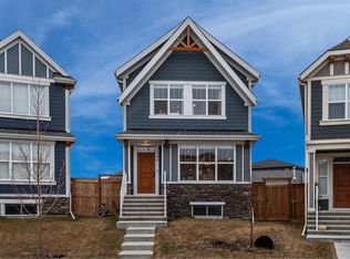 146 NE Magnolia Sq SE, Calgary, AB T3M 2W5