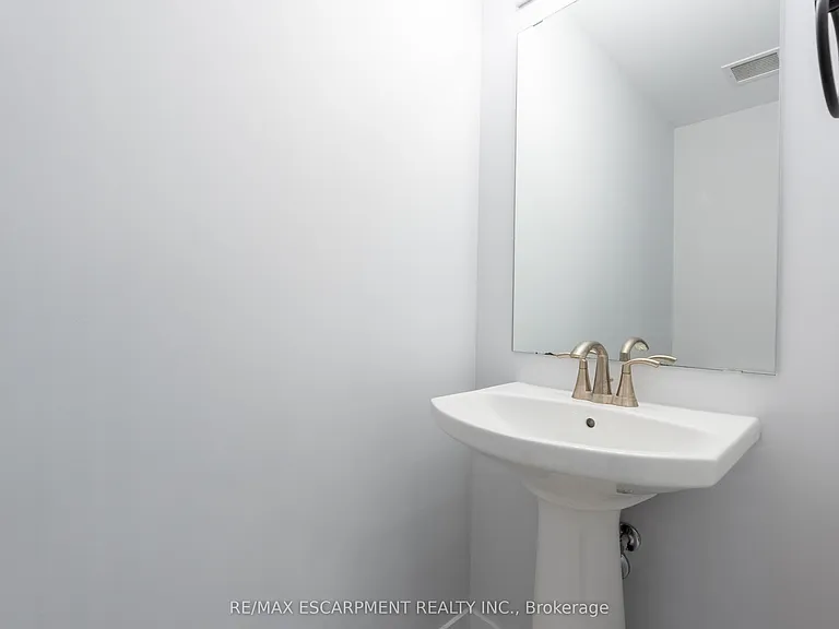 450 Dundas St E #801 — Photo 19