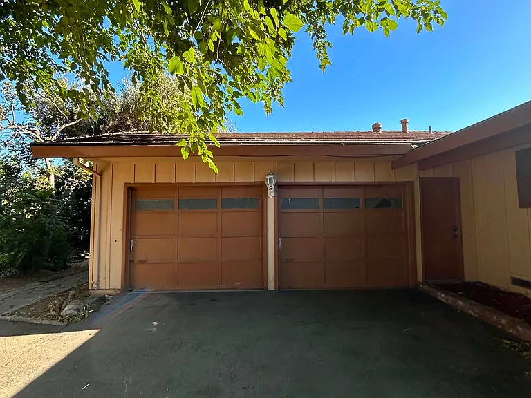 550 N Corral Hollow Rd — Photo 21