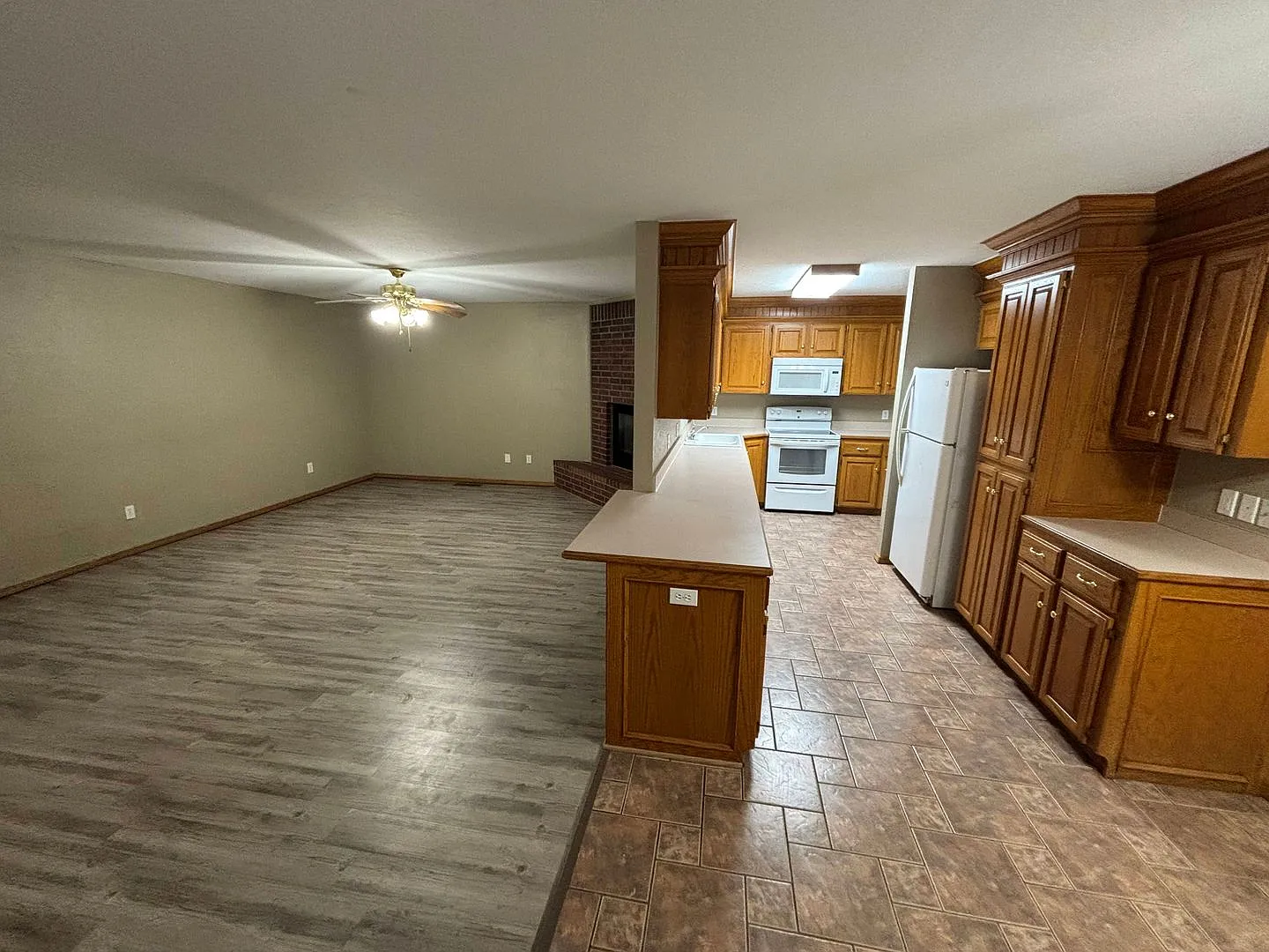 Spacious 3 Bed, 2 Bath Home - Parkview Estates - Stillwater — Photo 2