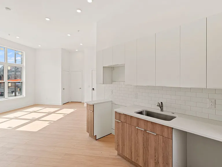 Nova Commons - 3952 Lancaster Avenue — Photo 30