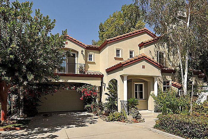1st image of 325 Serra San Bruno