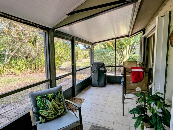 907 NE Sandalwood Place, Jensen Beach, FL 34957