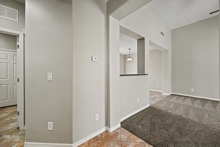 3 bed, 2.5 bath, 1454 sqft, $2,060 — Photo 3
