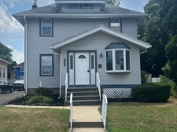 25 Marinus St, Rochelle Park Twp., NJ 07662