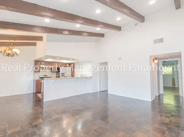 2700 Cahuenga Blvd E, Los Angeles, CA