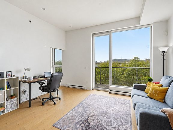 4th image of 2530 Place Michel Brault #611