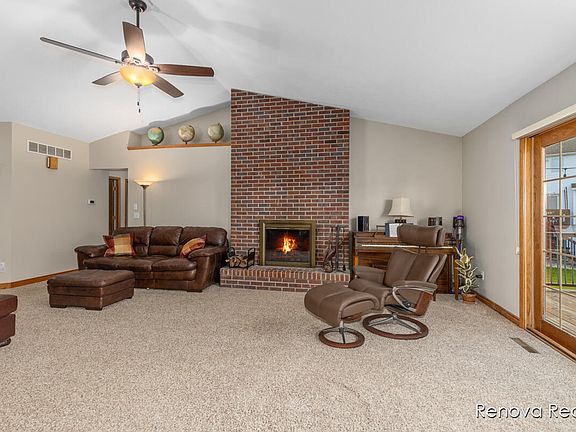 5th image of 8549 Eldora Dr SW