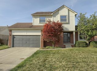 27188 Robin Dr, Chesterfield, MI 48051