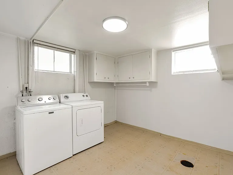 2184 N 2000 W — Photo 15