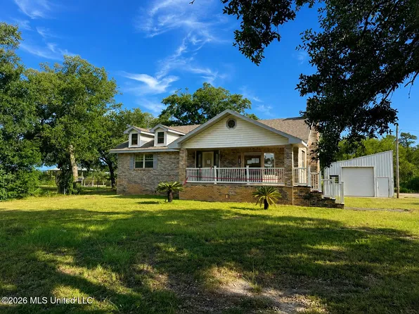 2006 Mitteer Dr, Bay Saint Louis, MS 39520