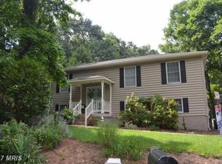 4394 Lakewood Dr, Warrenton, VA 20187