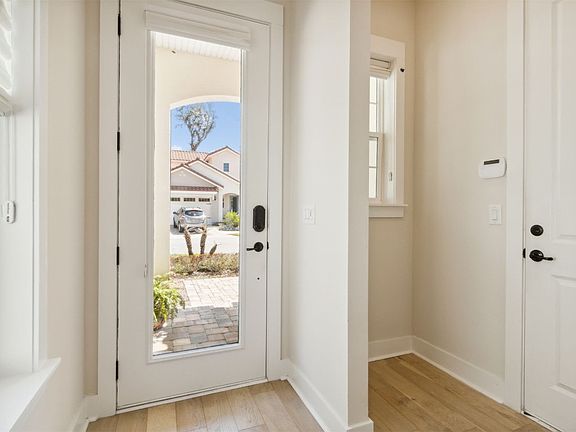 4th image of 96119 Sylvester Dr