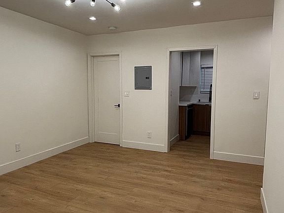 3rd image of 121 Ximeno Ave #2