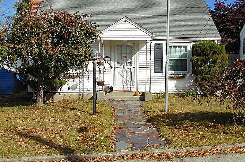 121 Keith Ave, Cranston, RI 02910 Zillow