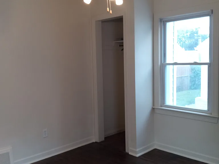 715 Southover Rd — Photo 12