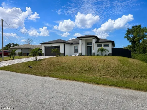 3917 33rd St SW, Lehigh Acres, FL 33976