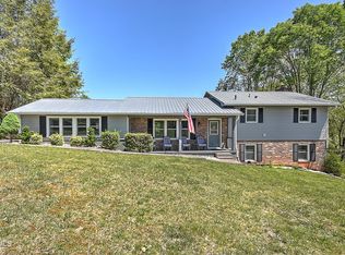 436 Brookwood Dr, Bristol, TN 37620