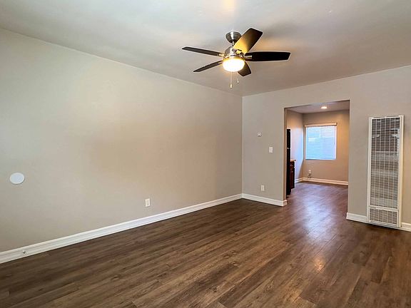 3rd image of 4233 Euclid Ave #4243