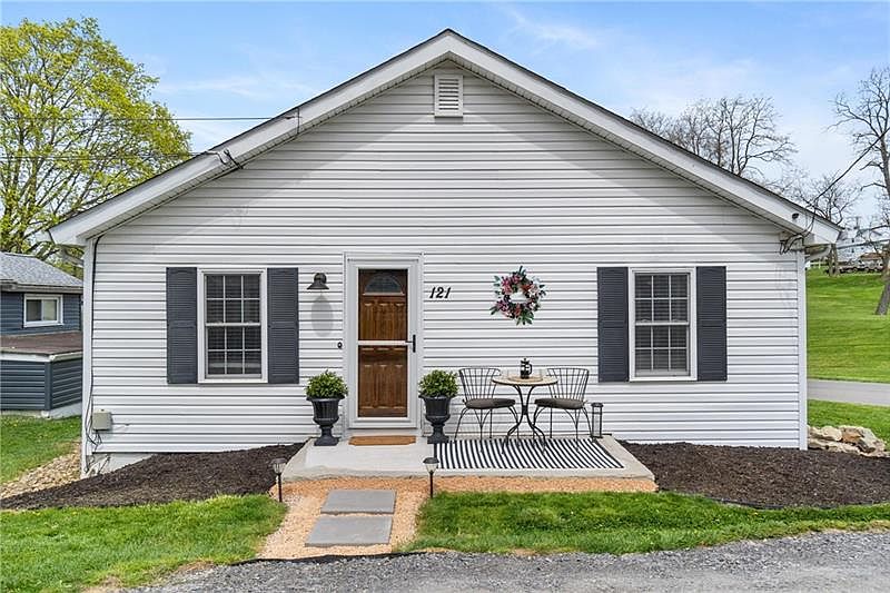 121 Cedar Ln W, Bairdford, PA 15006 | Zillow