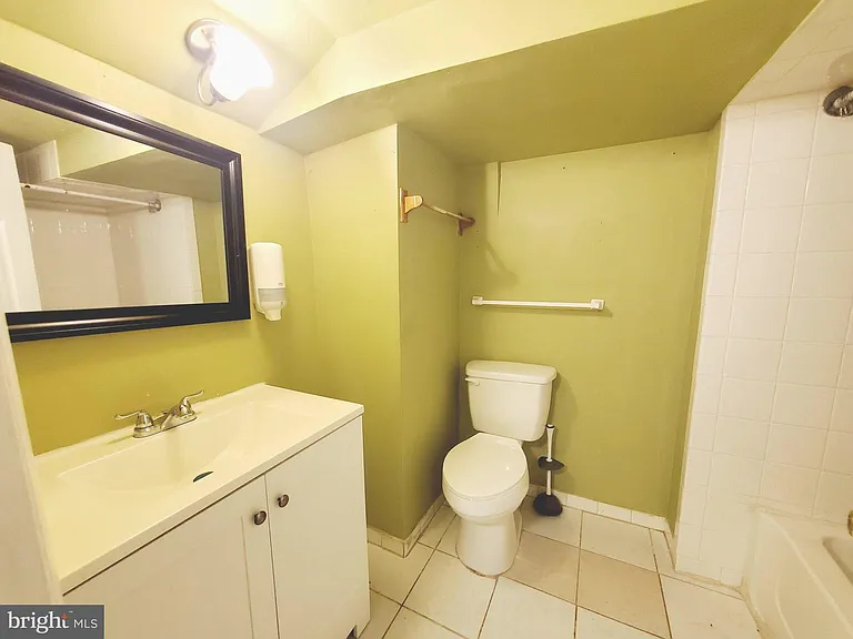 1131 N Gilmor St #BASEMENT — Photo 11