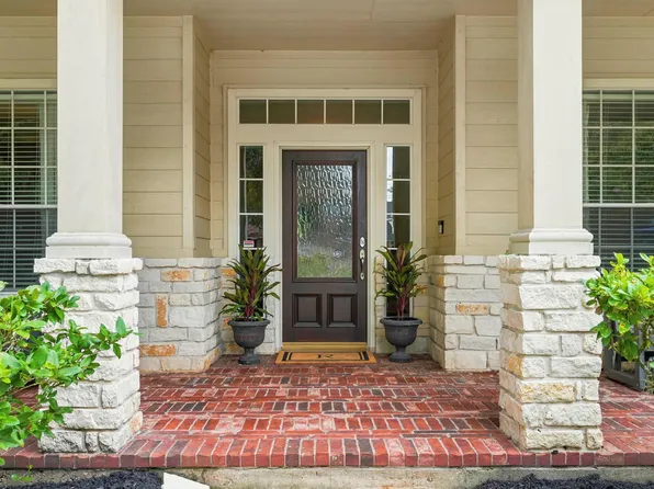 8310 Big Bend Dr, Sugar Land, TX 77479