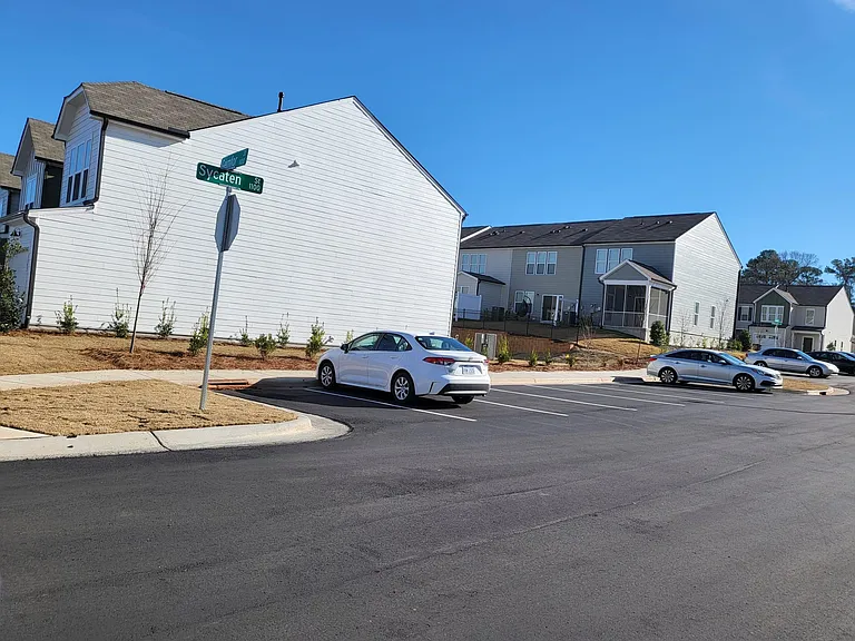 AdditionalParking BesideBuilding