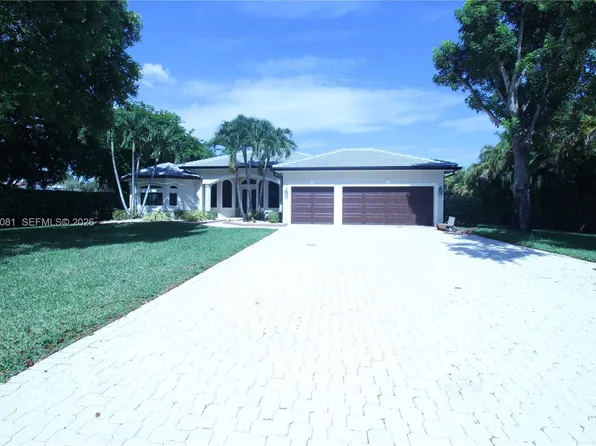 16310 Paddock Ln, Weston, FL 33326