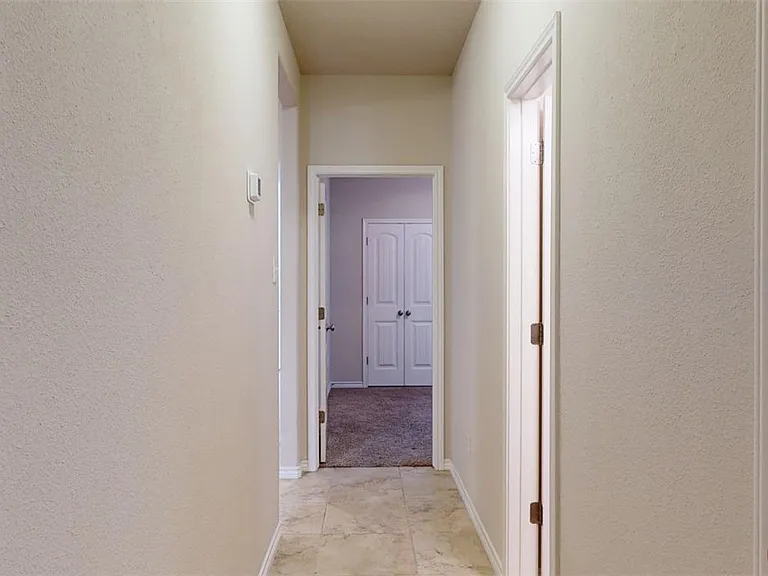 3805 Silverthorne Ln — Photo 10