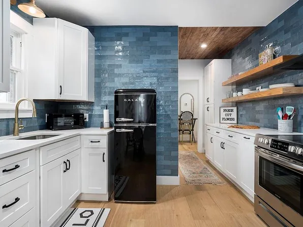 510 N Orange St, Fredericksburg, TX 78624