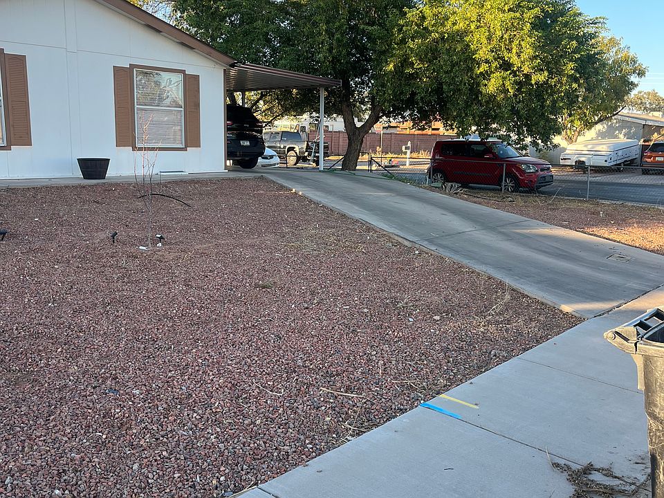 1st image of 2748 E Belmont Ave