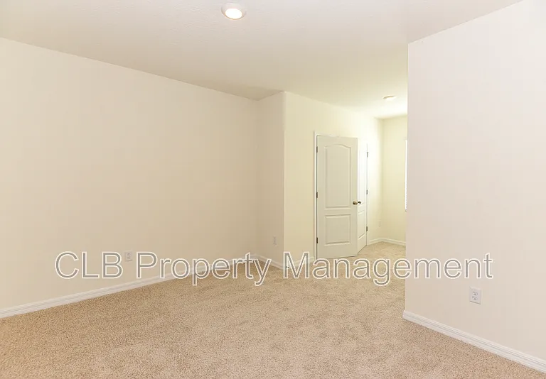 149 Reena Dr — Photo 9