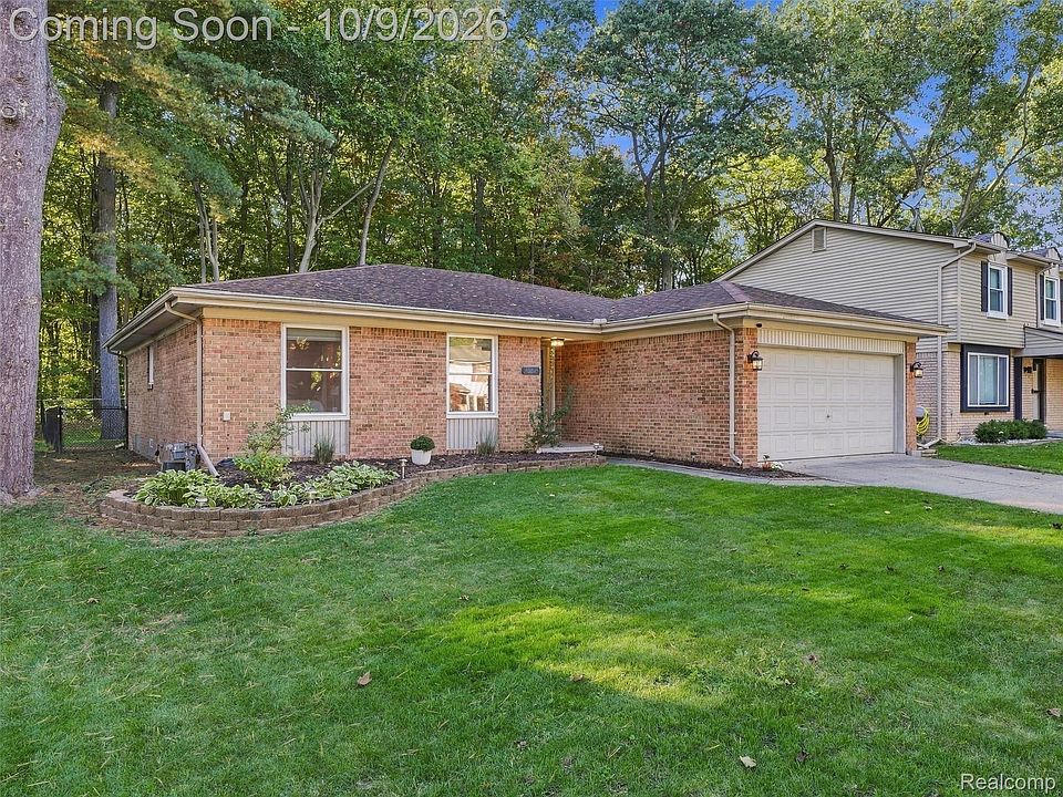 40841 Executive Dr, photo 3