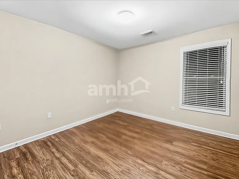 1993 Jameson Cir — Photo 16